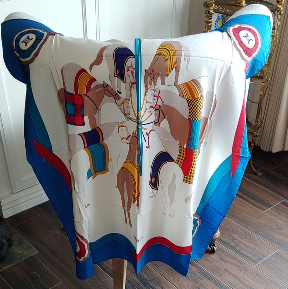 Celine Paris multi horses scarf - Picture 2 of 9